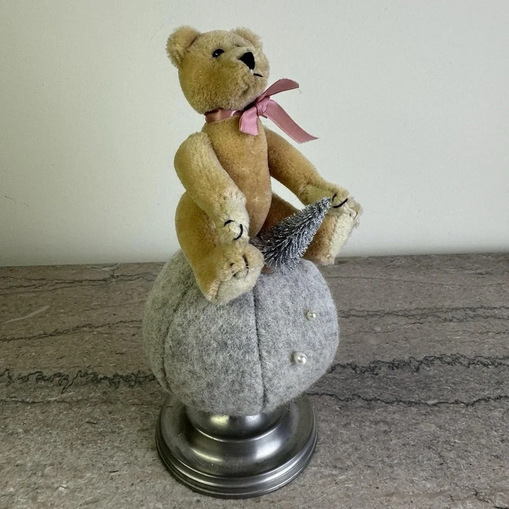 Custom Handmade Boyds Bears Patricia Taddie Simonelli Pin Cushion Archive
